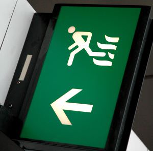 airport_sign_4.jpg