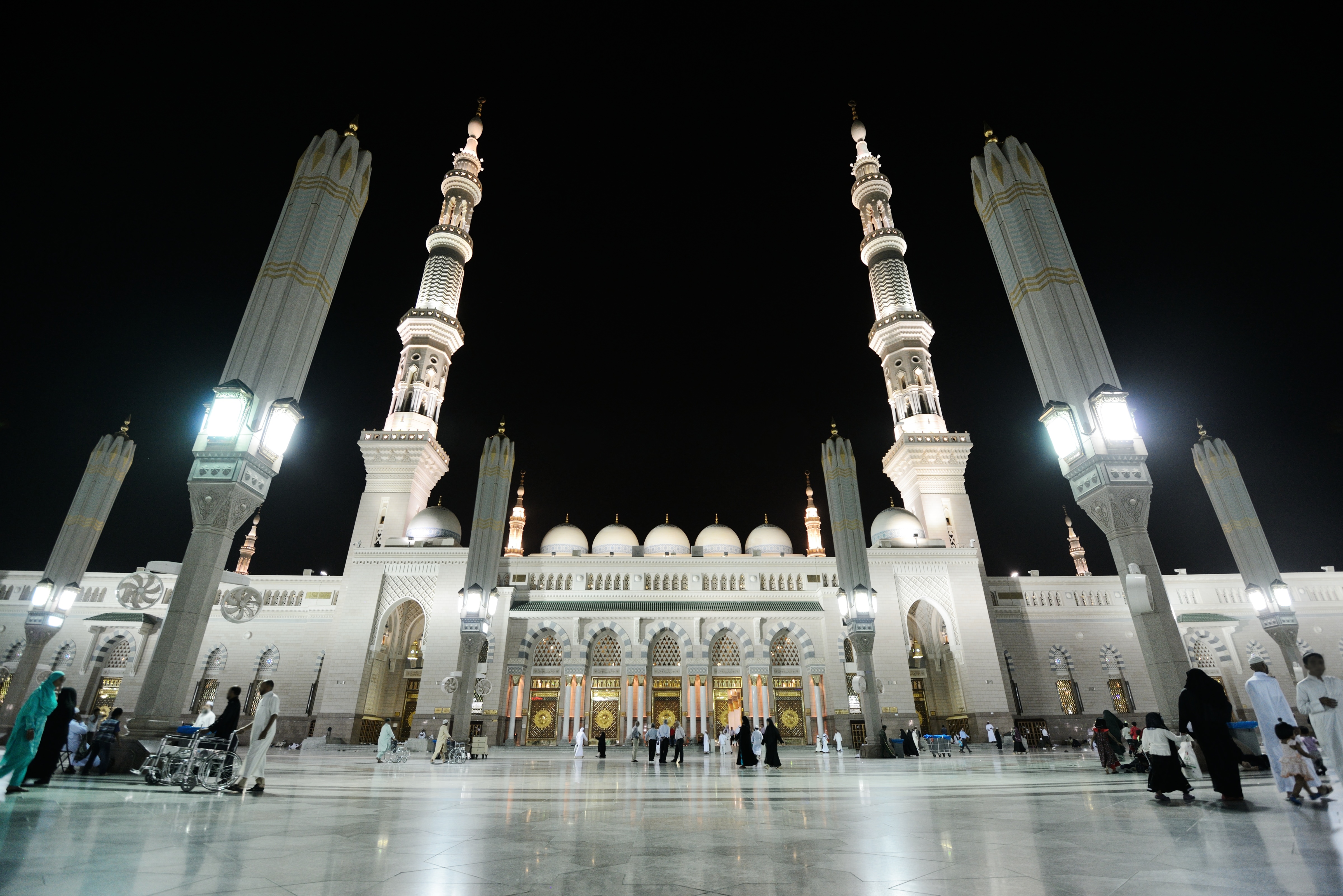 Медина что это. Мечеть Аль Масджид АН Набави. Мечеть АН-Набави, Медина (Саудовская Аравия). Мечети Мекки и Медины.